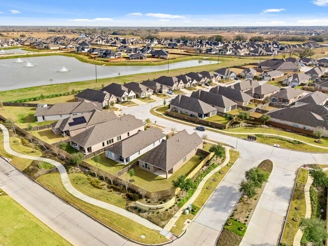 Building Photo - 4918 Morrison Dr