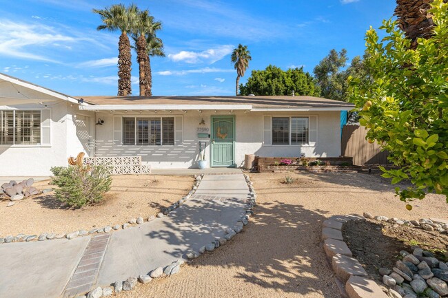 Building Photo - 77590 California Dr