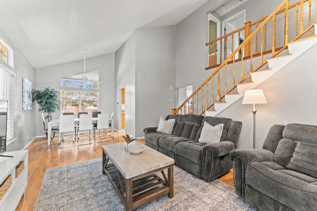 Foto del edificio - 6591 Enchanted Valley Dr