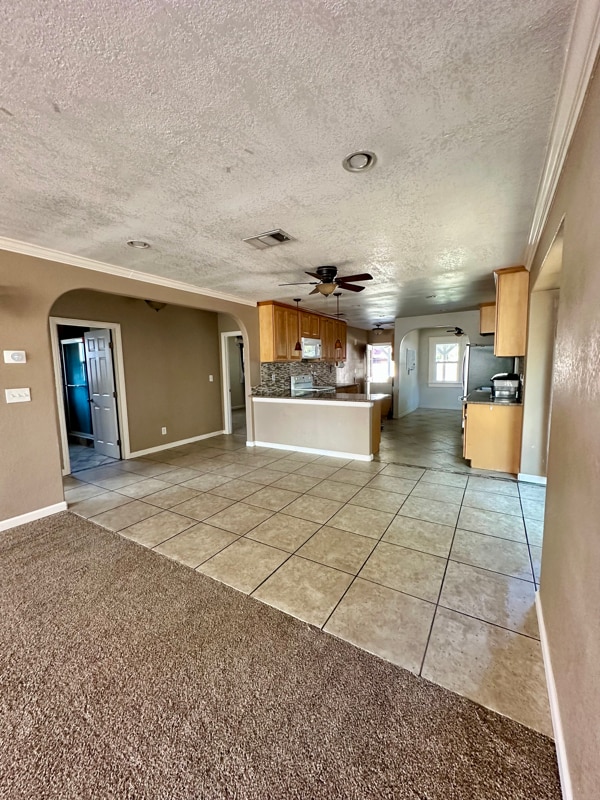 Building Photo - 1421 E Olive Ave