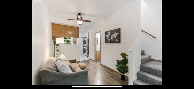 Foto del edificio - 121 SE 8th Ave