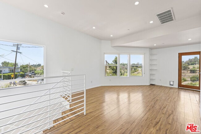 Foto del edificio - 4203 Raynol St