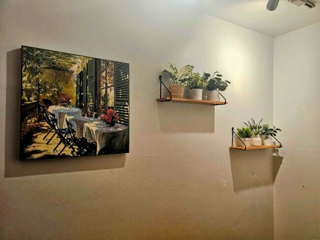 Building Photo - 1405 Marchbanks Dr