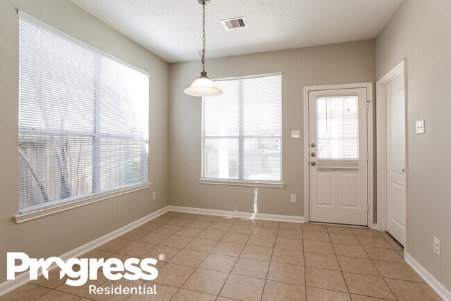Foto del edificio - 17251 Mitchell Pass Ln