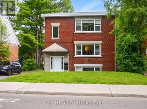 Building Photo - 42 Lavergne St