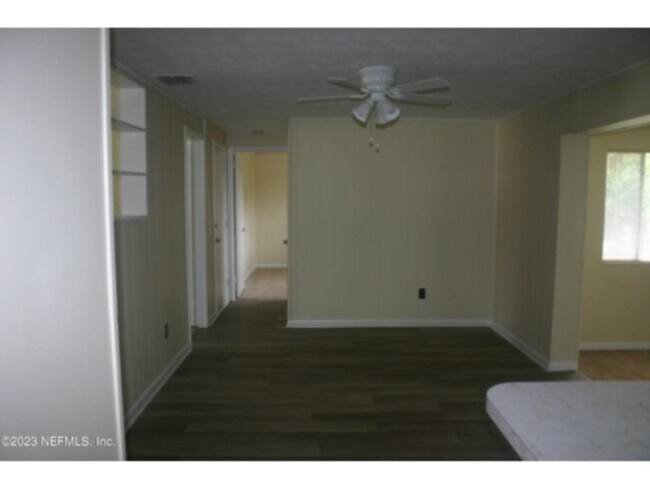 Foto del edificio - 3/2.5 home in the Crystal Springs area