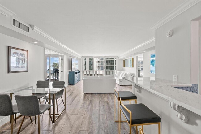 Foto del edificio - 3570 S Ocean Blvd