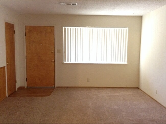 Building Photo - 5410 Mona Way