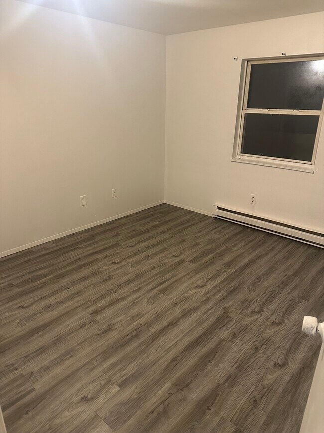 Foto del edificio - 4476 3rd St