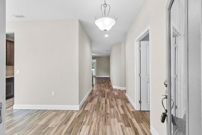 Foto del edificio - 949 Kenzie Ln