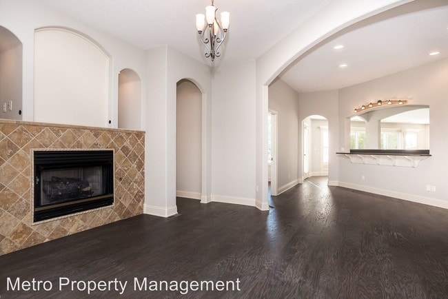 Building Photo - 5 br, 3.5 bath House - 6209 W Valley View Rd