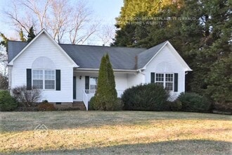 Building Photo - 3996 Leinbach Dr