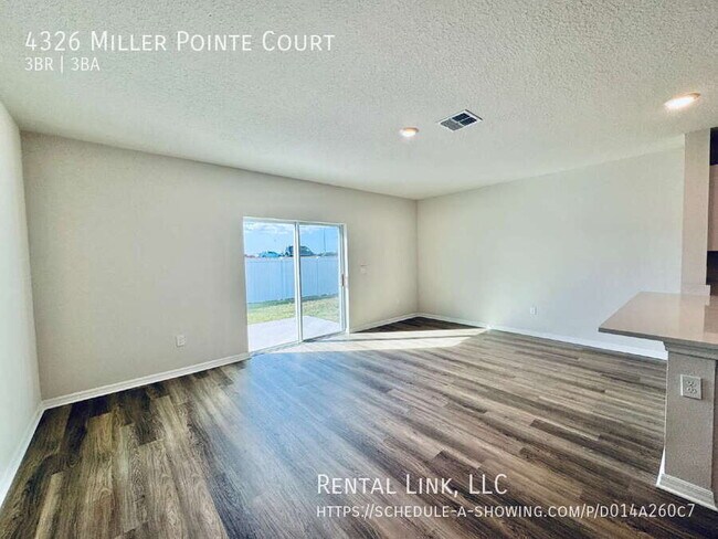 Foto del edificio - 4326 Miller Pointe Ct