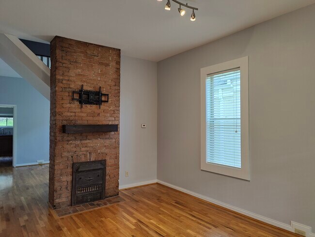 Foto del edificio - 3434 Walworth Ave