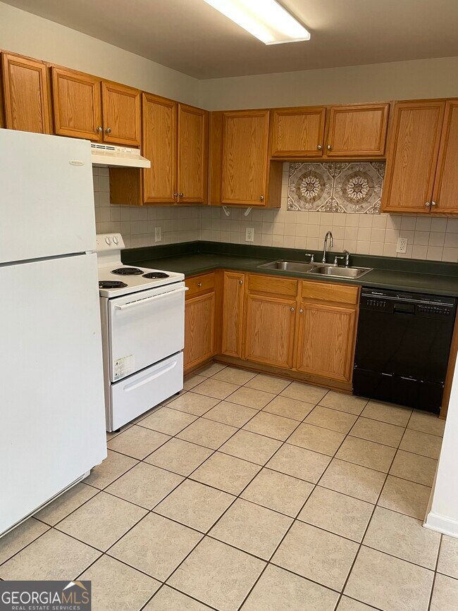 Foto del edificio - 155 Rock Crest Terrace