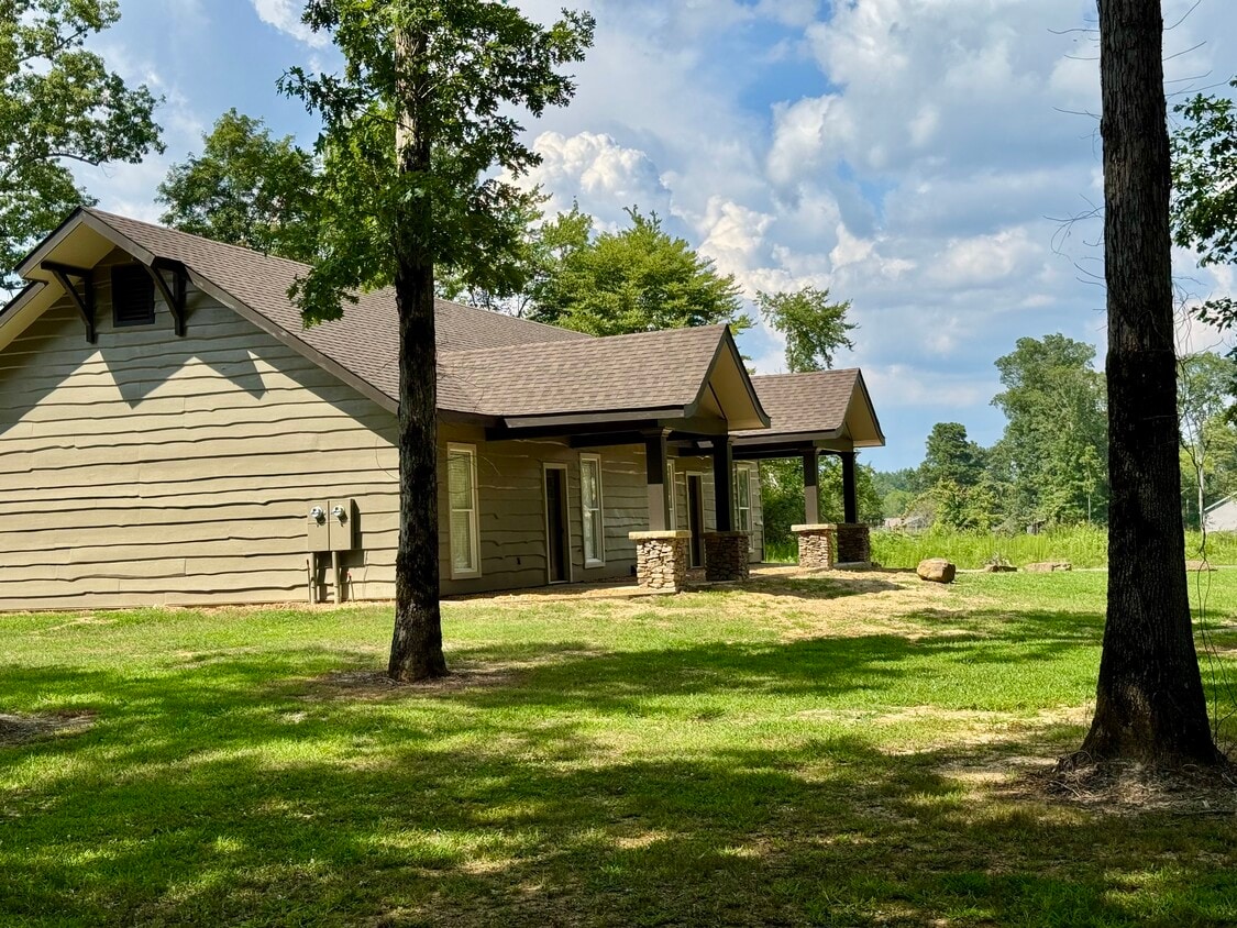 Rustic duplex - 3838 County Road 222