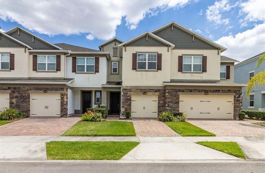 Foto principal - 15128 Sunrise Grove Ct