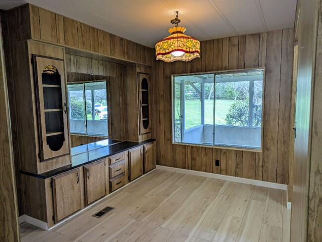 Foto del edificio - 38227 Squaw Valley Rd