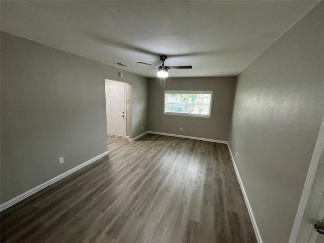 Foto del edificio - 14215 Osage Dr