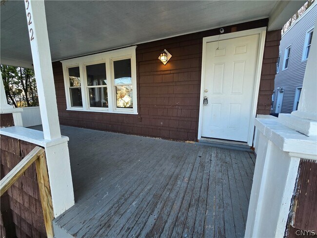 Foto del edificio - 322 Spring St