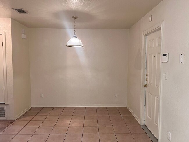 Building Photo - 4505 John David Dr