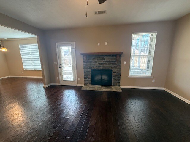 Building Photo - 479 Sebastian Dr