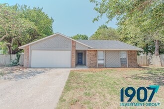 Building Photo - 400 Trinidad Dr