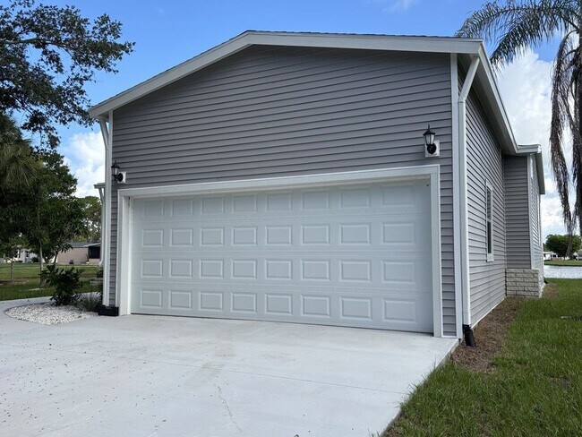 Foto del edificio - 19419 Tarpon Woods Ct