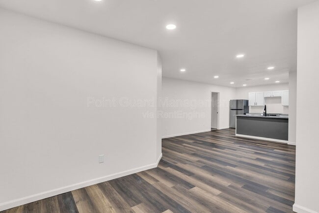 Foto del edificio - 955 Leroy St