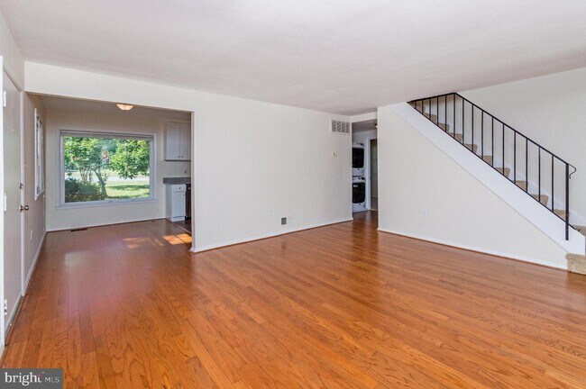 Building Photo - 5510 Trin St