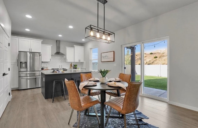 Building Photo - 273 S Legacy Ridge Dr