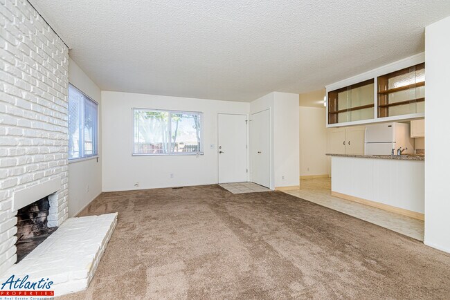 Building Photo - 4070 Bismarck Dr