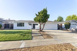 Building Photo - 3965 Casa Grande Way