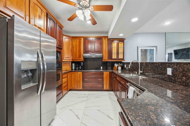 Foto del edificio - 3292 Holly Hall St