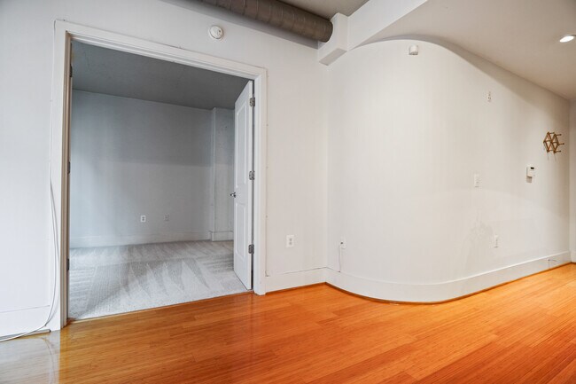 Foto del edificio - 1440 Church St NW