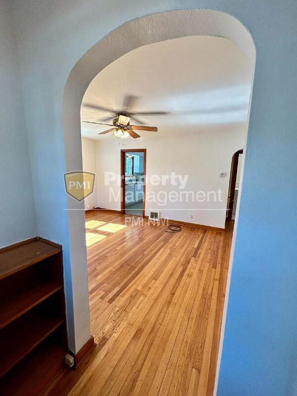 Foto del edificio - 9344 Keilman St