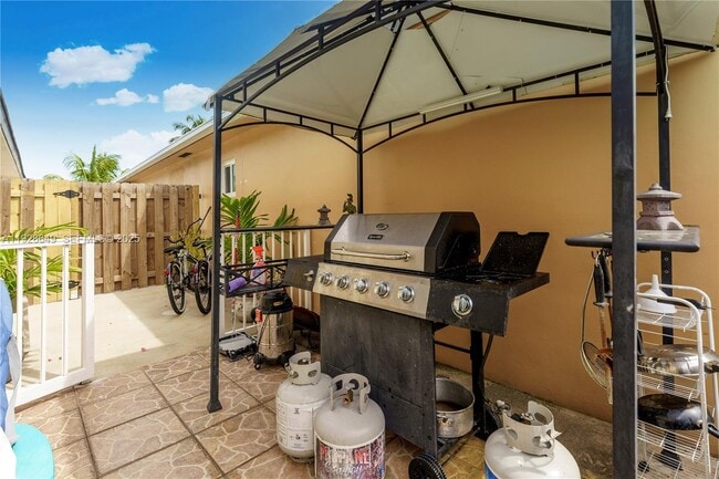 Foto del edificio - 2732 W 72nd Pl