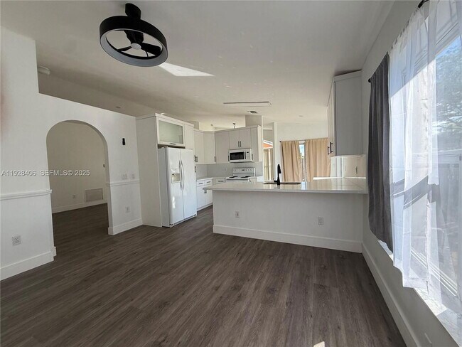 Foto del edificio - 12268 SW 145th St