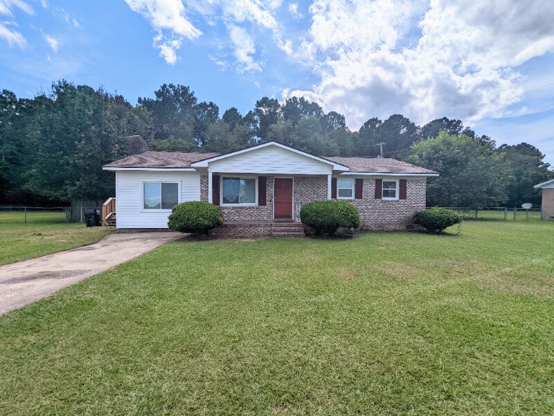 836 Oleander Dr, Darlington, SC 29532 House Rental in Darlington, SC