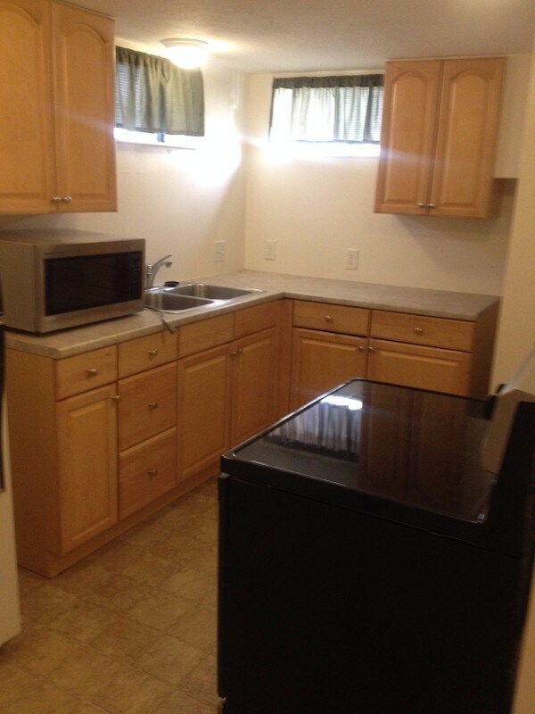 Foto del edificio - 956 N 75 E