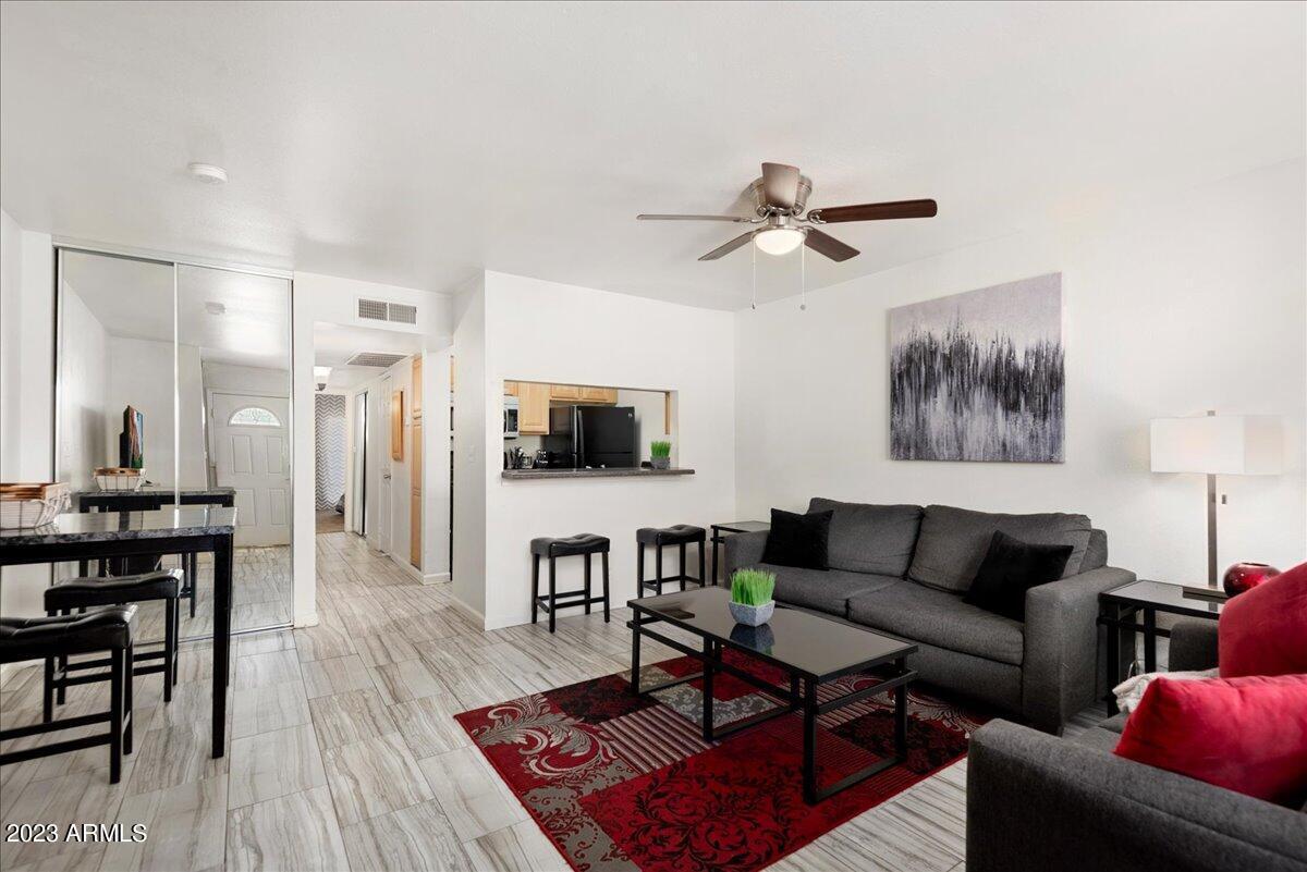 Primary Photo - 14203 N 19th Ave