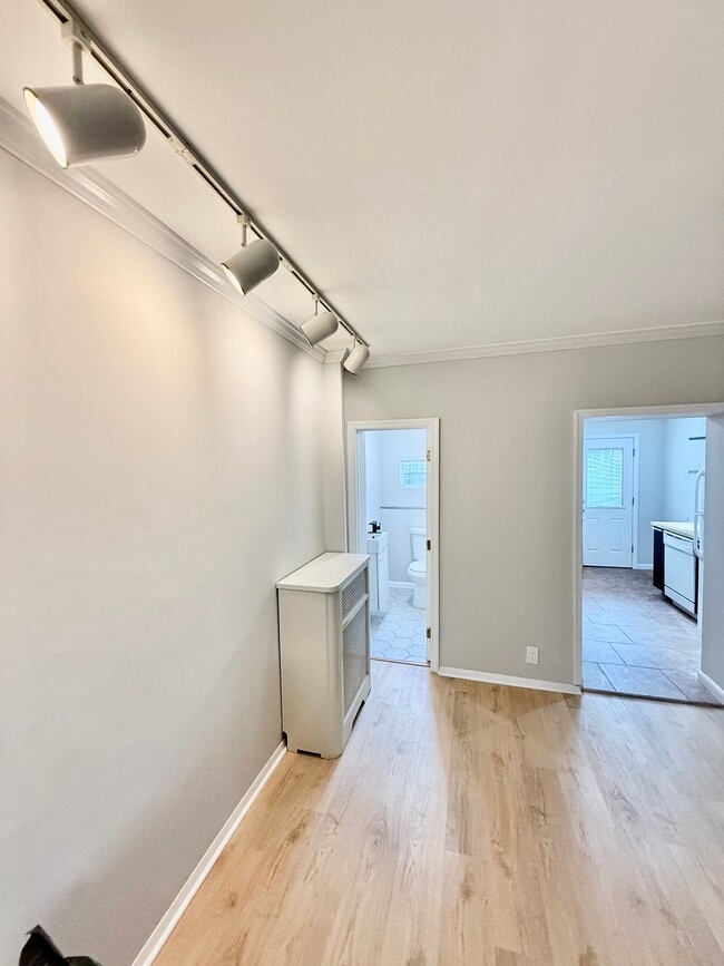 Foto del edificio - 2322 S Hutchinson St