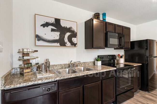 Foto del edificio - 824 Pecan Ave