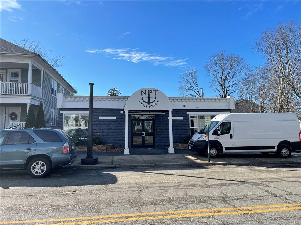 Primary Photo - 413 High St
