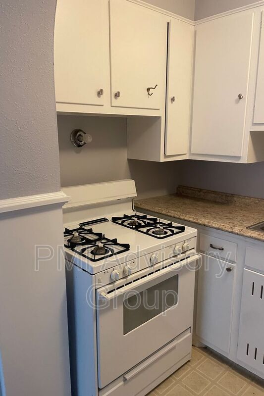 Foto del edificio - 3220 SW Huntoon St