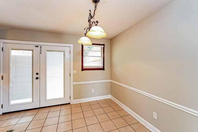 Foto del edificio - 2604 Hickory Ln