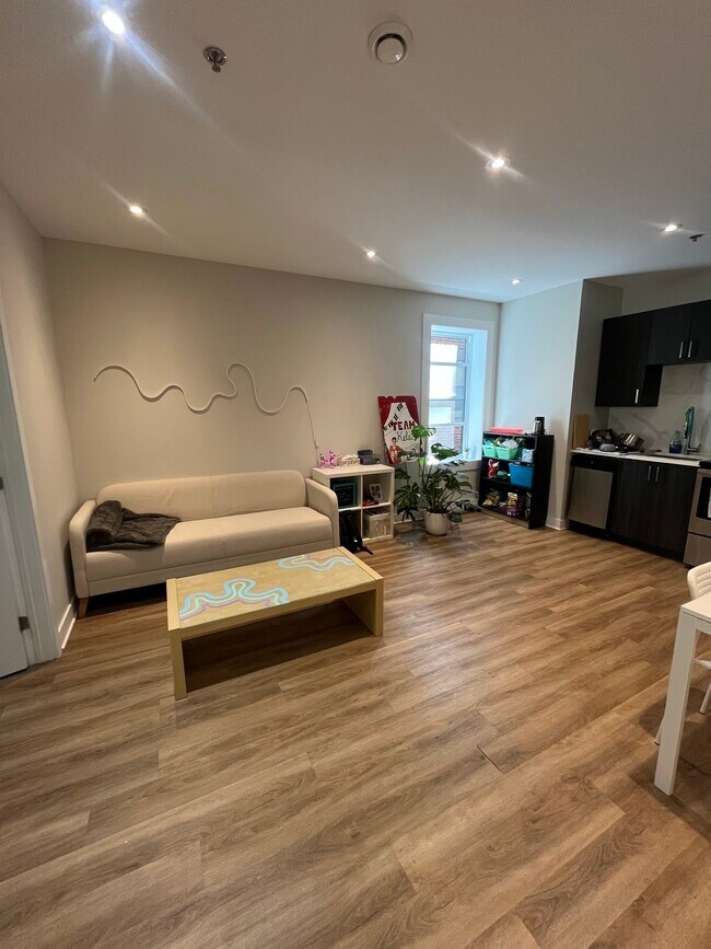 Photo du bâtiment - 3546 Rue Durocher