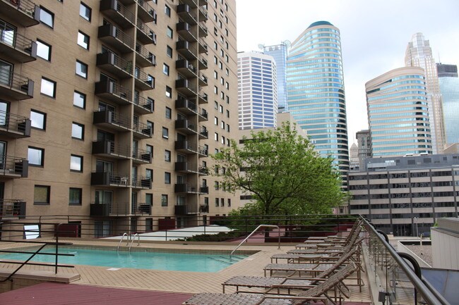 Foto del edificio - 121 S Washington Ave