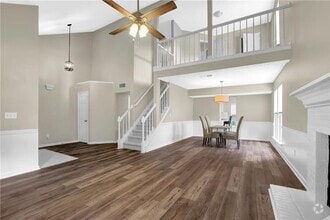 Building Photo - 10480 Summer Creek Dr
