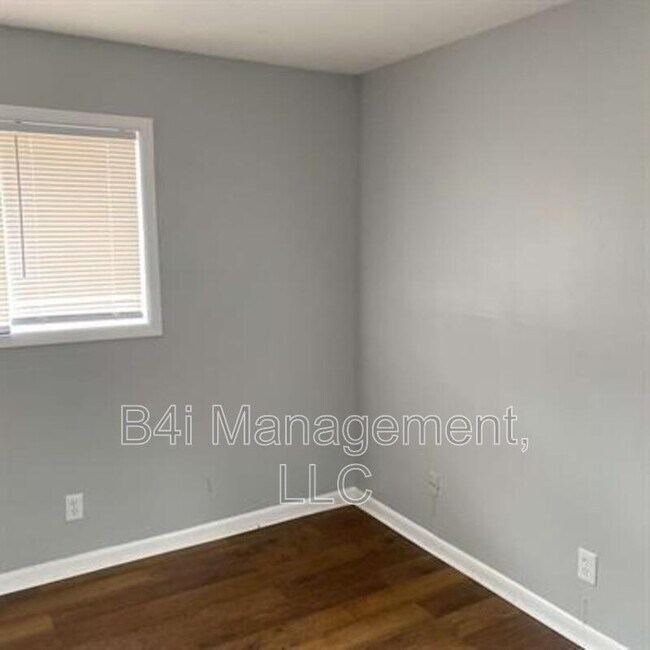 Building Photo - 719 Palmetto Ave